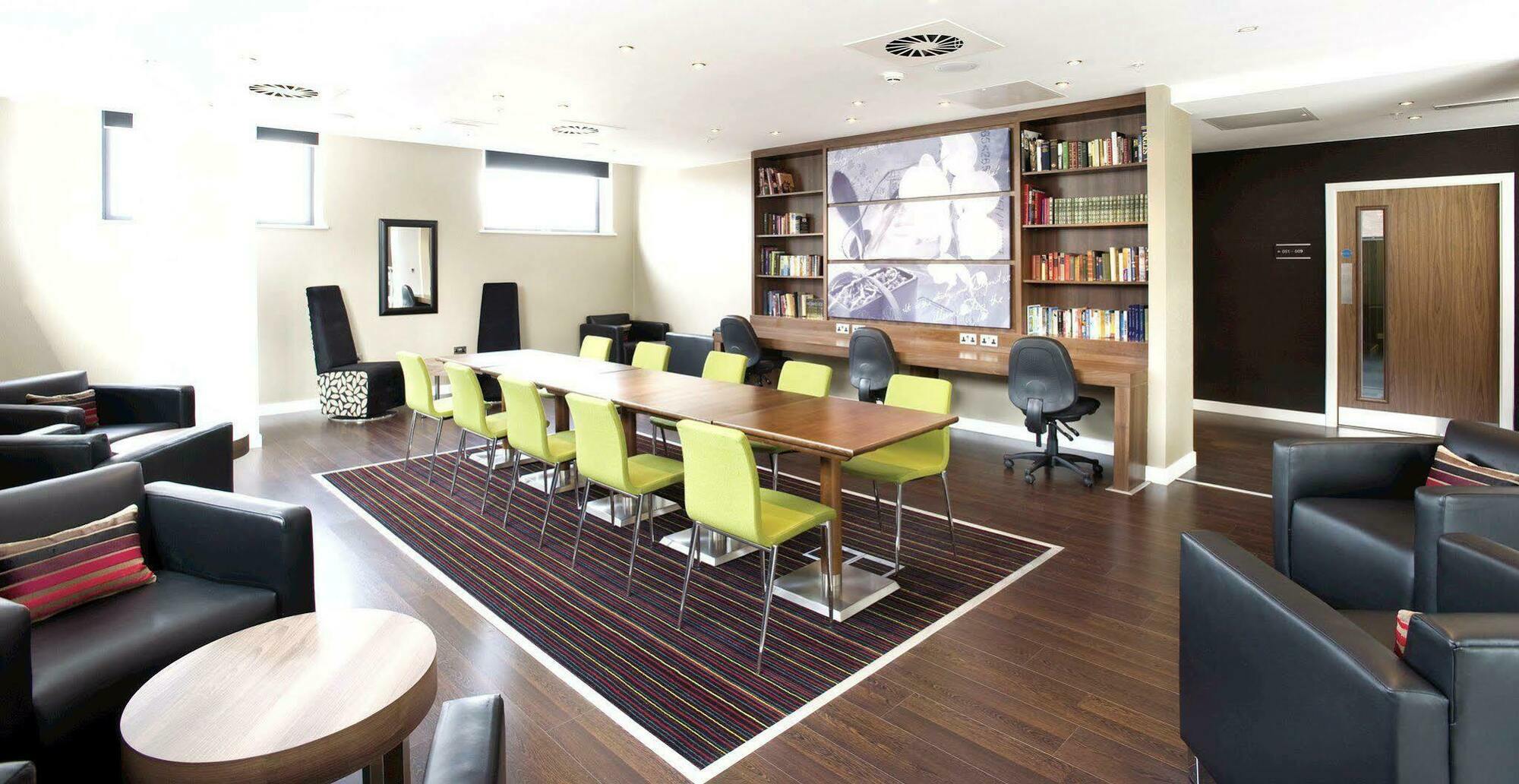 Hampton By Hilton Amsterdam Airport Schiphol Ξενοδοχείο Hoofddorp Εξωτερικό φωτογραφία